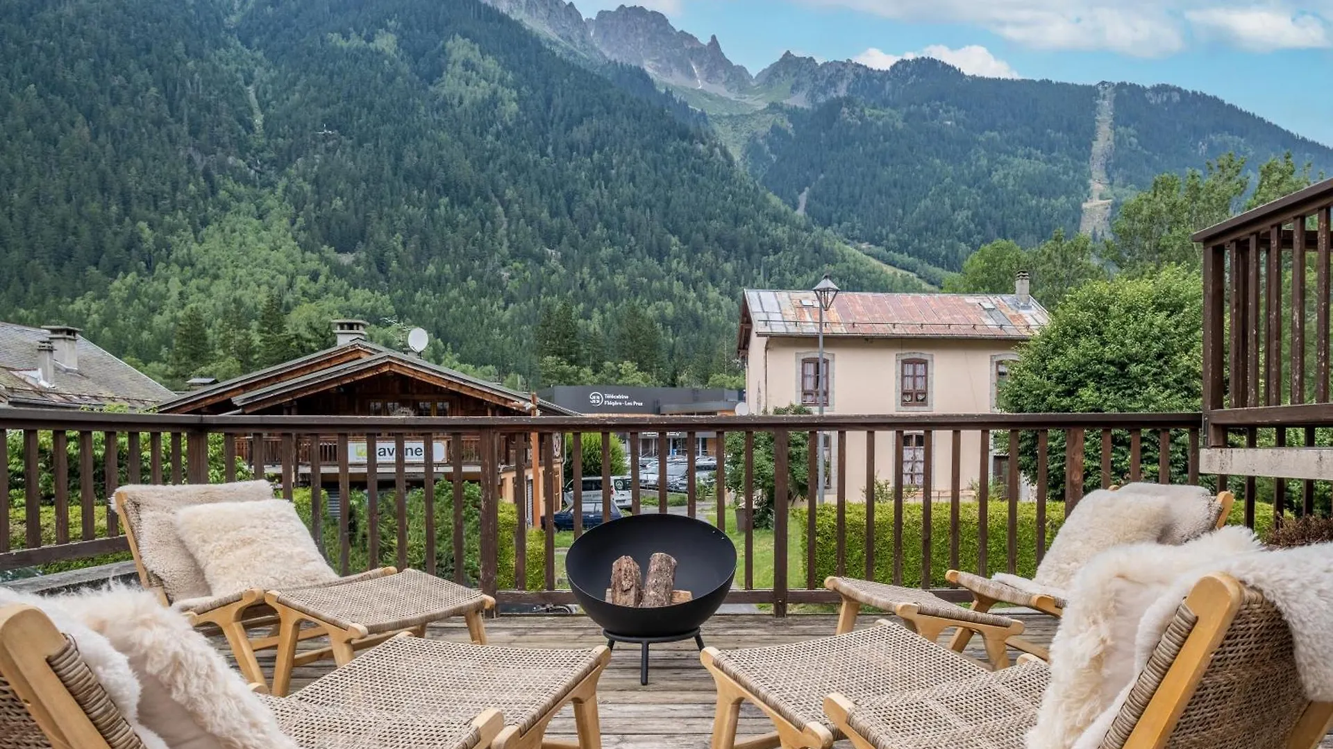 Chalet Scandinave - Chalet Ski-In Out Piste Flegere - Next To Golf - By Cozee Rentals Chamonix 0*,